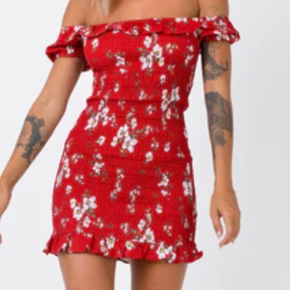 NWT Princess Polly smocked mini dress (or 2 for 70$)